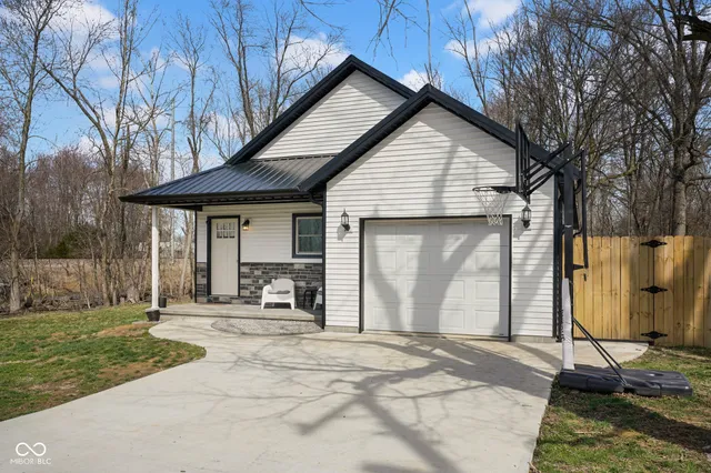 $177,000 | 608 East Chaney Street, Sullivan, IN 47882