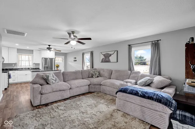 $177,000 | 608 East Chaney Street, Sullivan, IN 47882