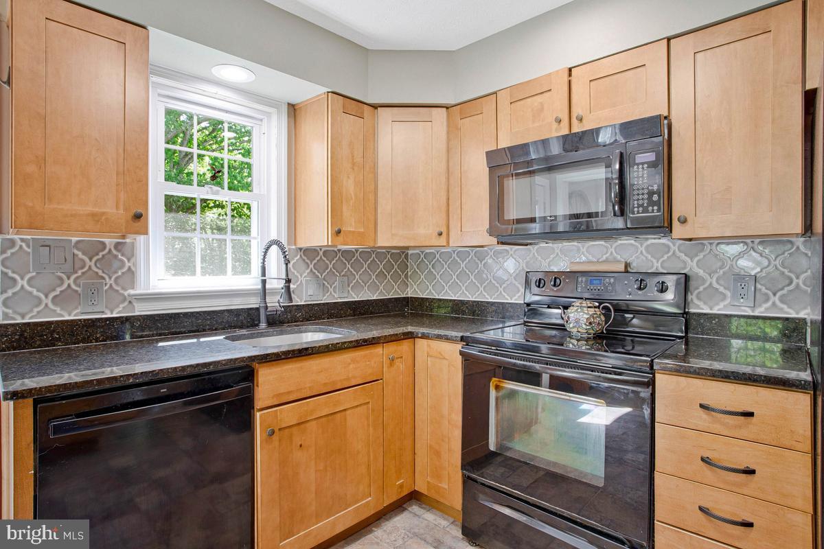 24 Robshire Manor Road Huntingtown, MD 20639 - Photo 13 of 55