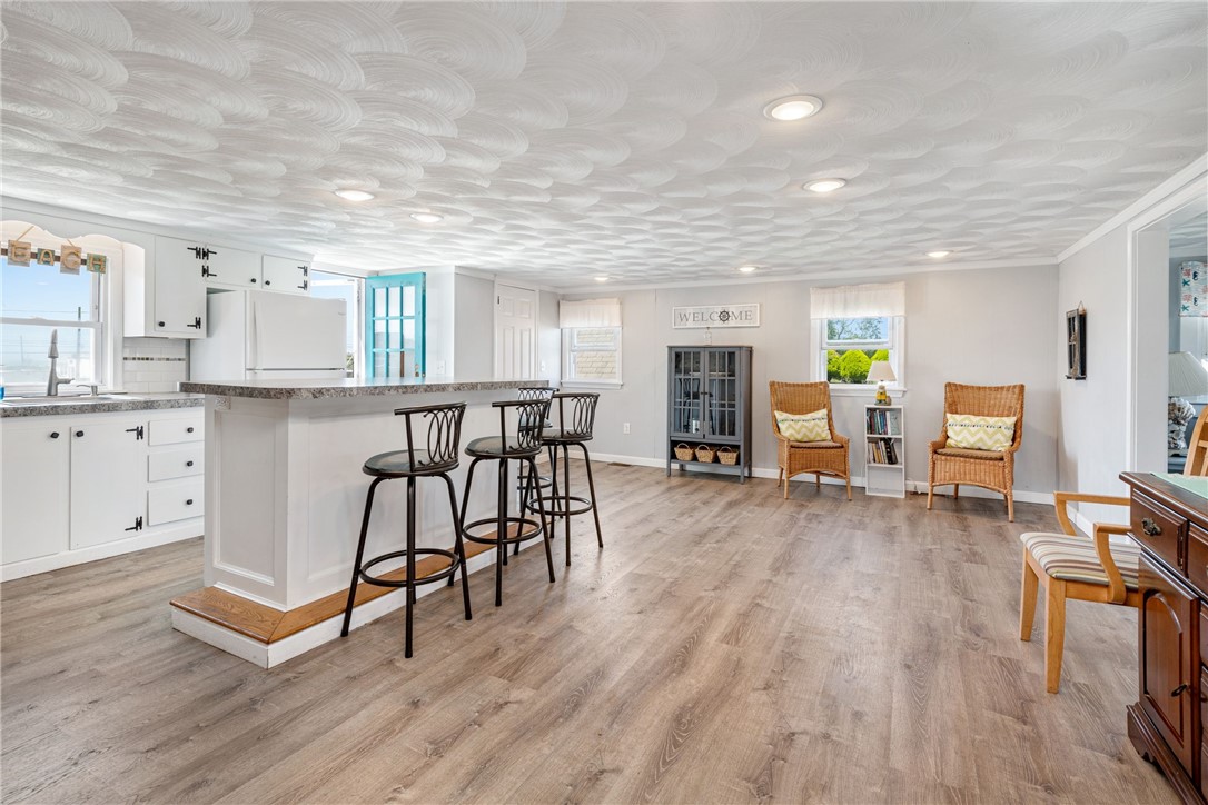 27 Holden Road South Kingstown, RI 02879 - Photo 15 of 28