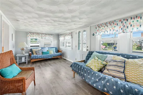 $739,000 | 27 Holden Road, South Kingstown, RI 02879