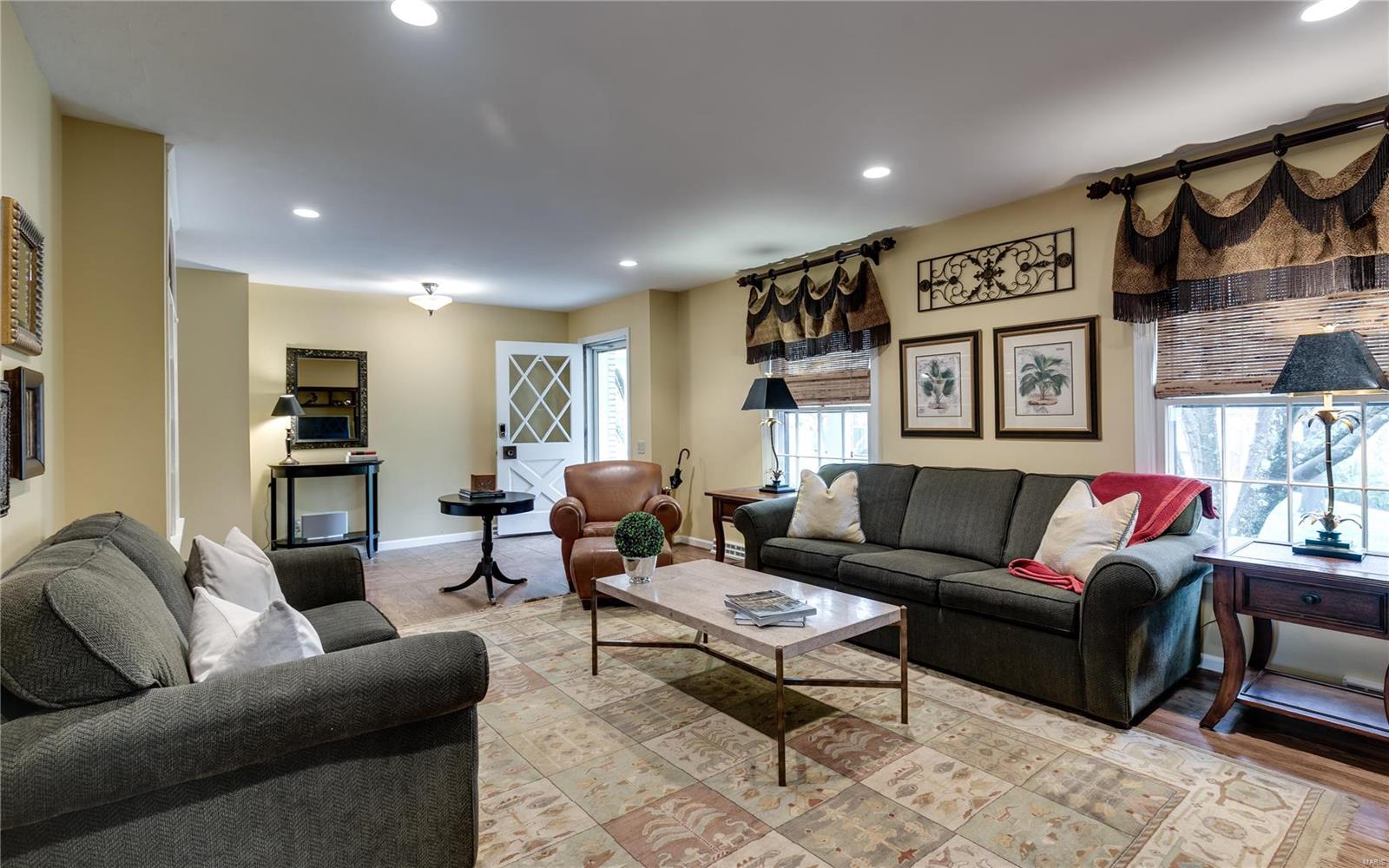 512 High Meadow Road Frontenac, MO 63131 - Photo 7 of 36 Gallery Image 7