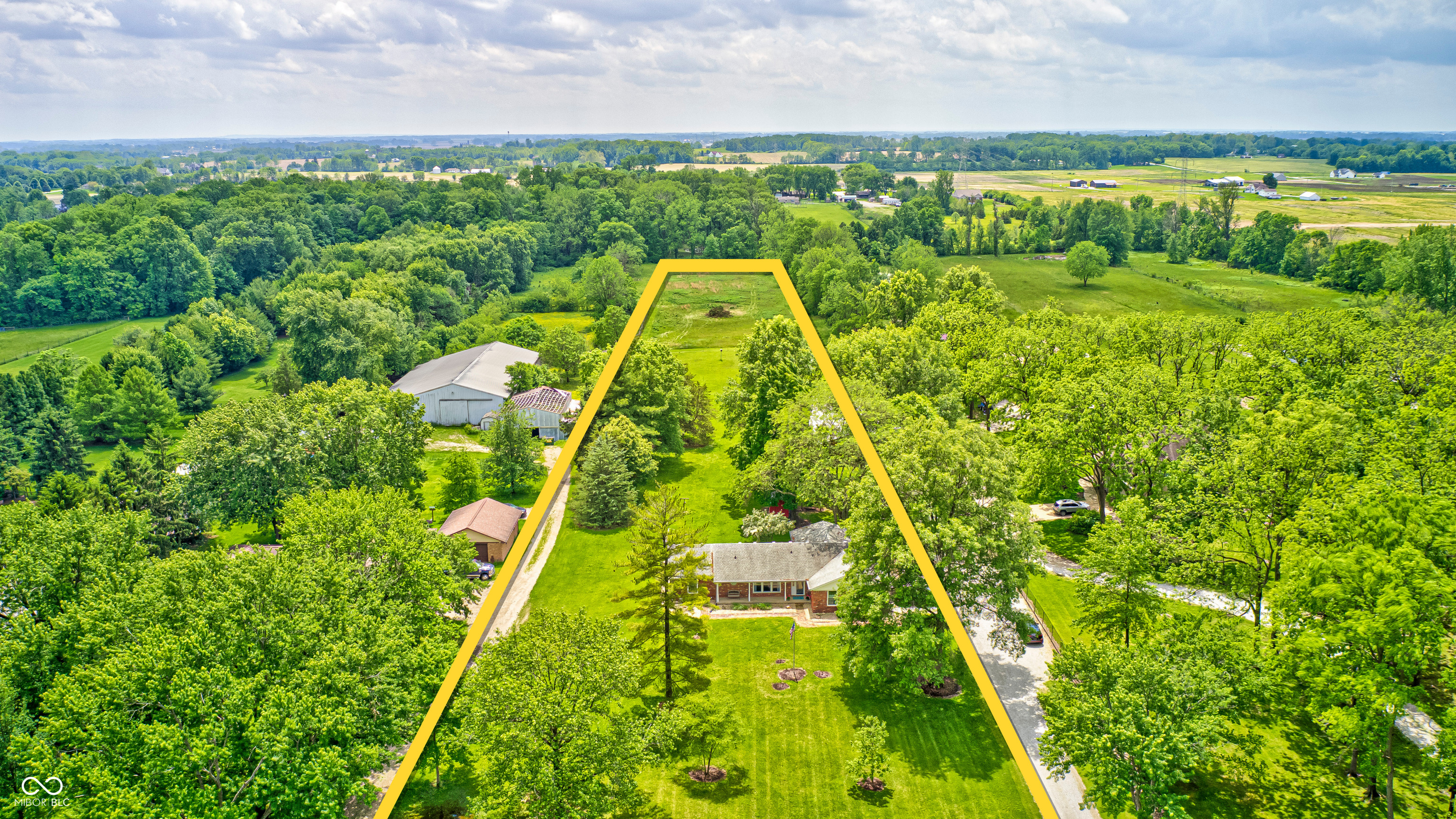 9557 Shelbyville Road Indianapolis, IN 46259 - Photo 5 of 46