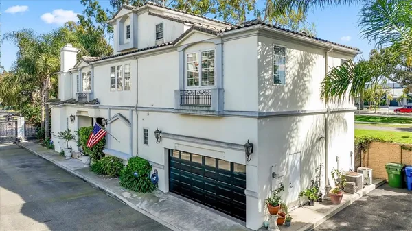 $14,000 | 1020 Harbor Crossing Lane, Marina del Rey, CA 90292