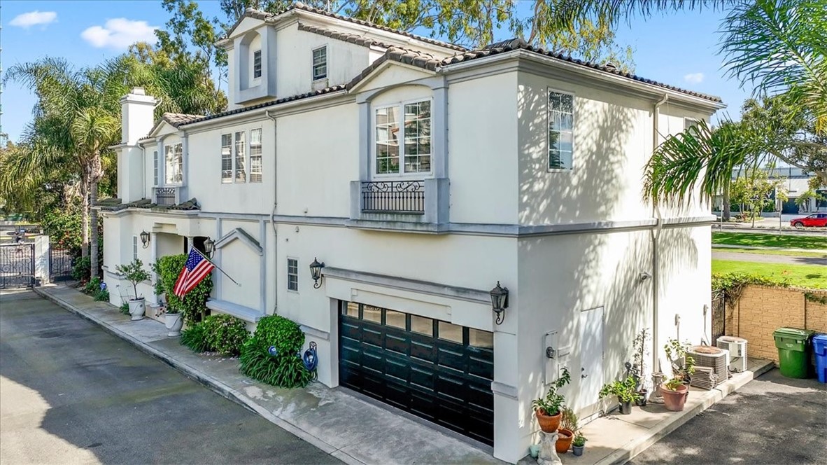 1020 Harbor Crossing Lane Marina del Rey, CA 90292 - Photo 1 of 54 a view of a house with a street