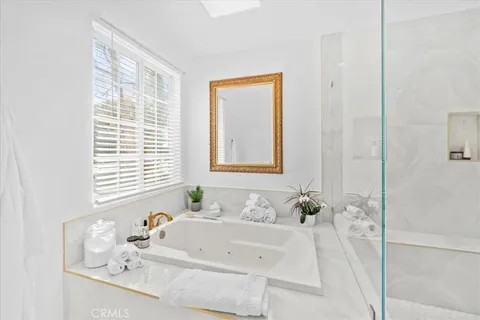 $14,000 | 1020 Harbor Crossing Lane, Marina del Rey, CA 90292