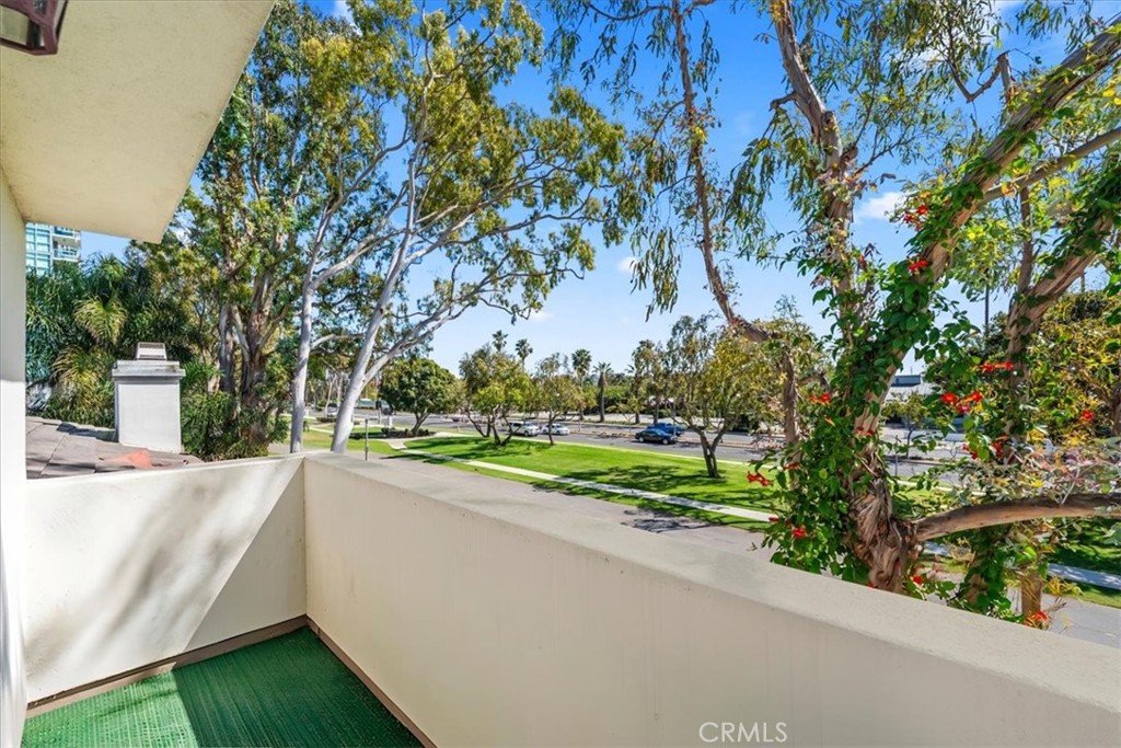 1020 Harbor Crossing Lane Marina del Rey, CA 90292 - Photo 40 of 54 a view of a garden and trees