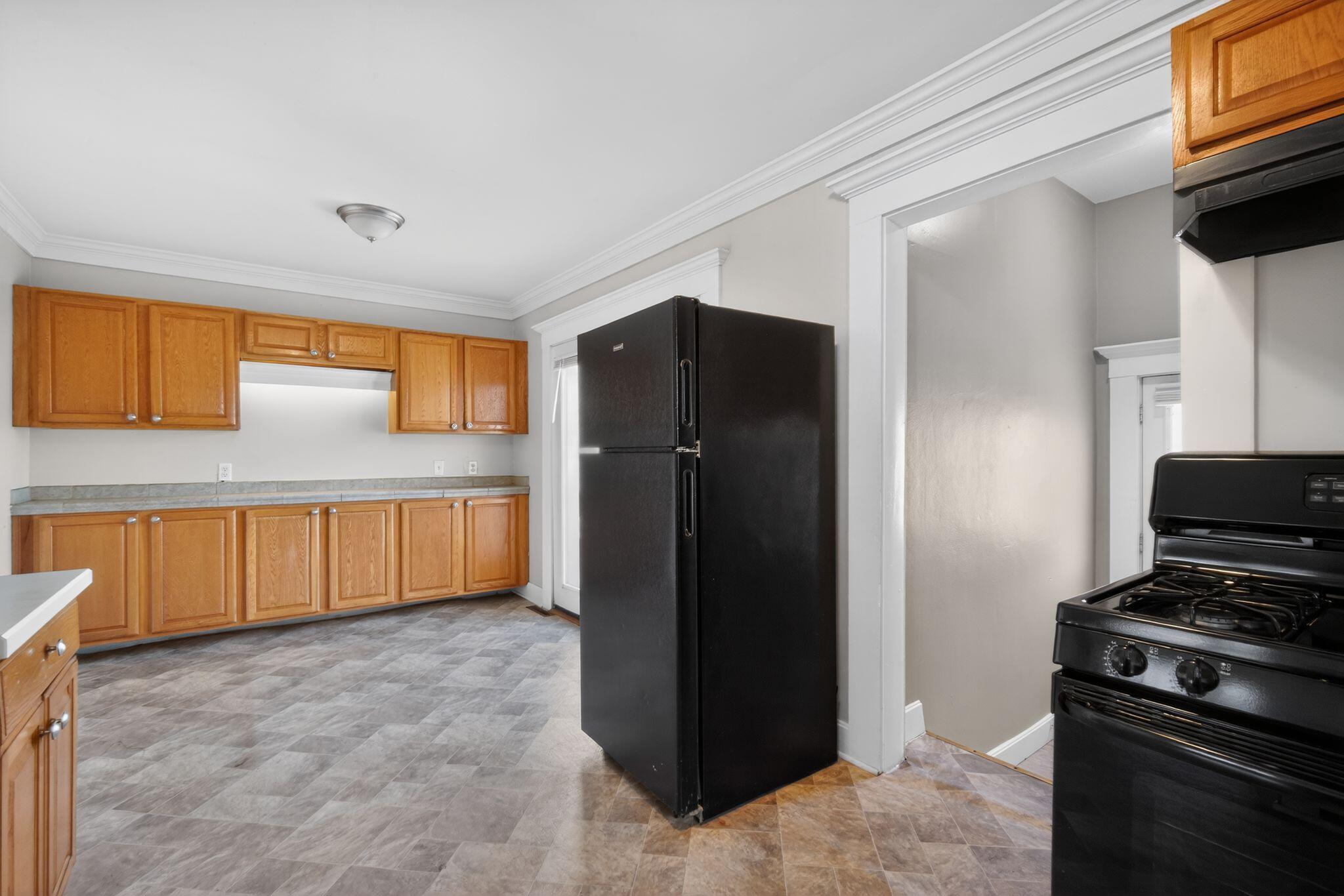 5734 North 37th Street Milwaukee, WI 53209 - Photo 11 of 30 13_5734_N_37th_St_Milwaukee_WI_53209-Kit