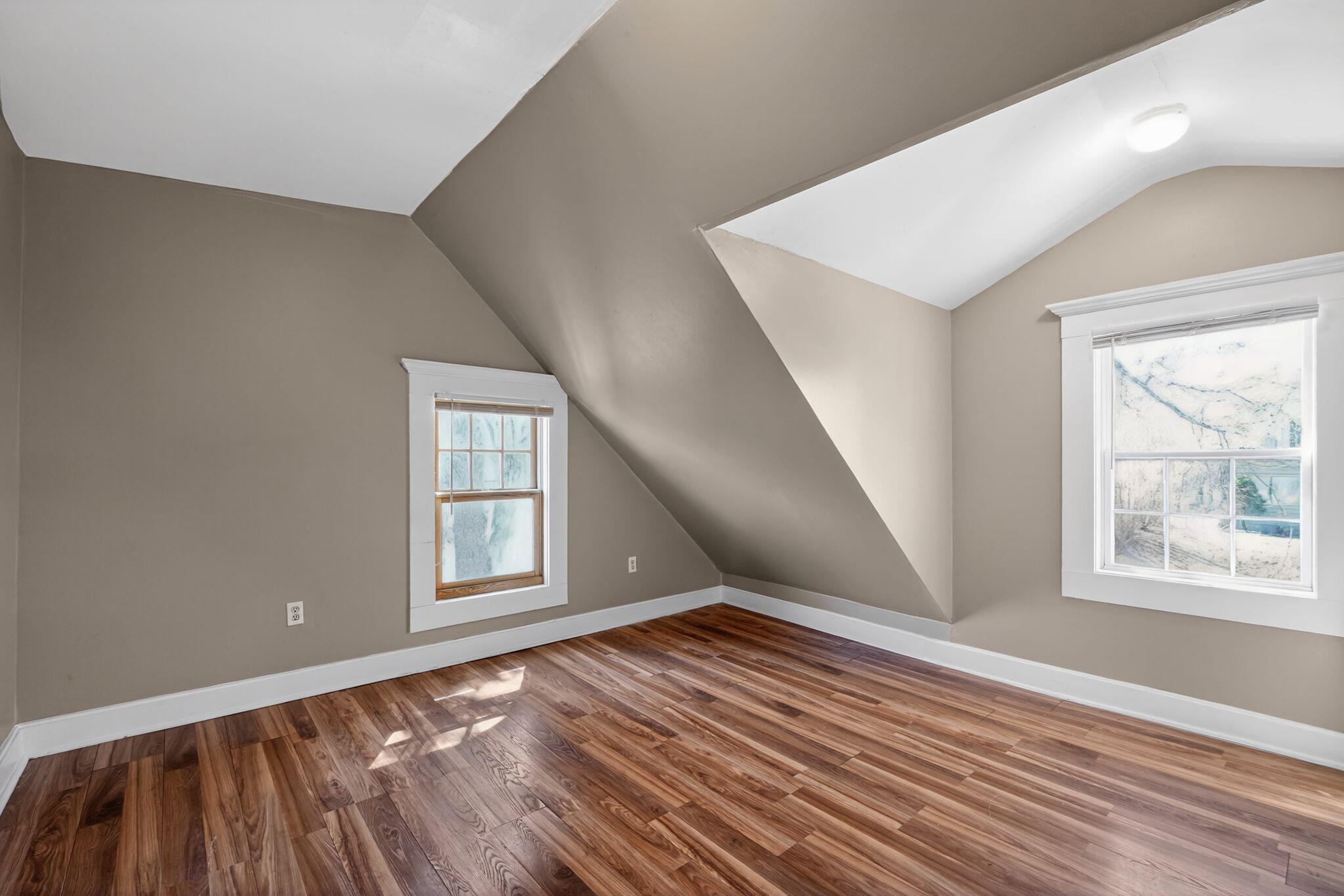 5734 North 37th Street Milwaukee, WI 53209 - Photo 20 of 30 26_5734_N_37th_St_Milwaukee_WI_53209-Oth