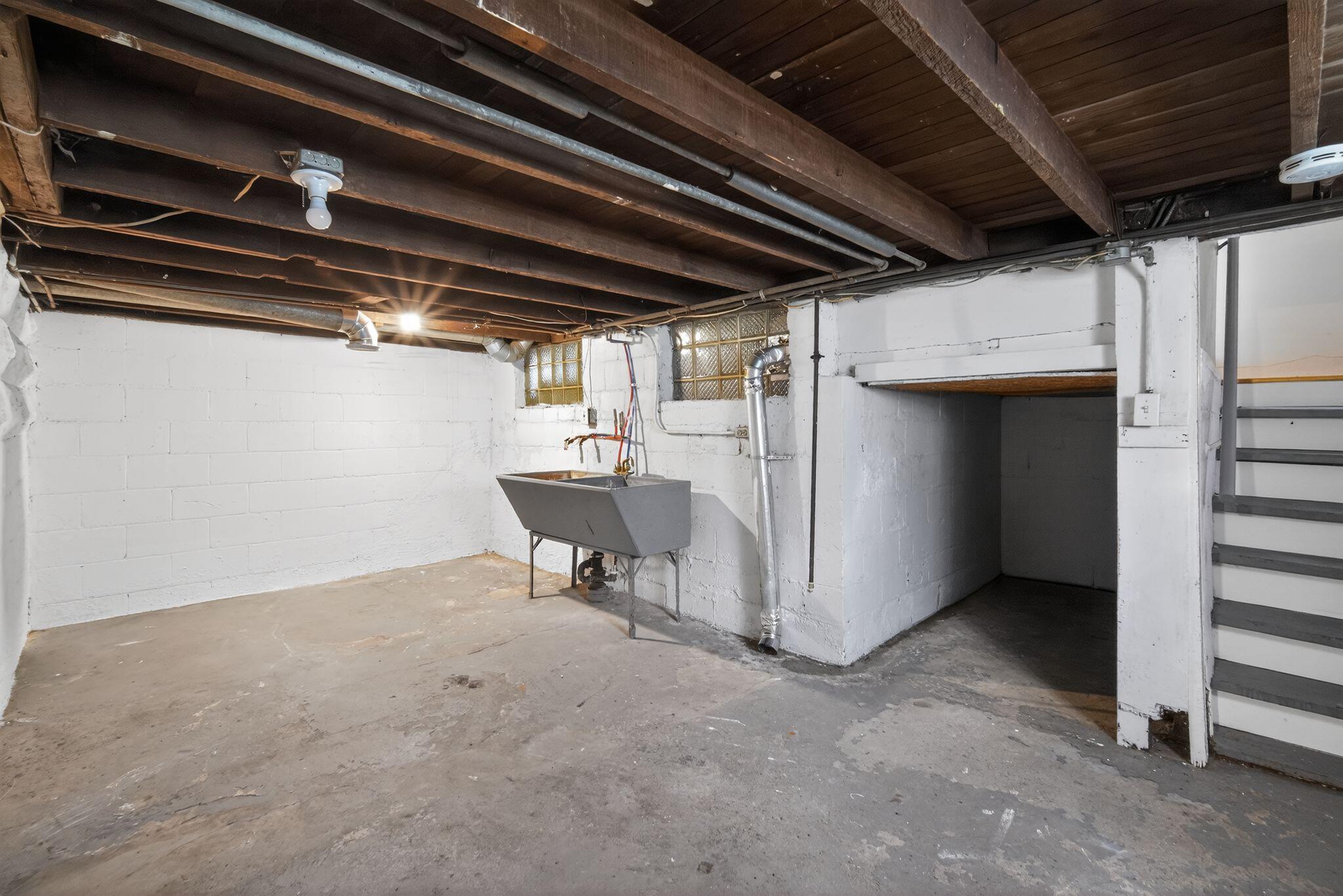 5734 North 37th Street Milwaukee, WI 53209 - Photo 26 of 30 28_5734_N_37th_St_Milwaukee_WI_53209-Oth