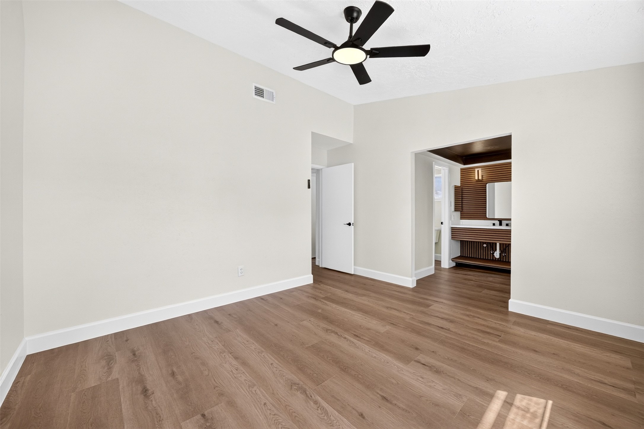 8515 Rivercross Road Houston, TX 77064 - Photo 21 of 38 Gallery Image 21