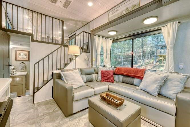 47 Conestoga Trail Murphy, NC 28906 - Photo 10 of 42 a living room with furniture and a large window