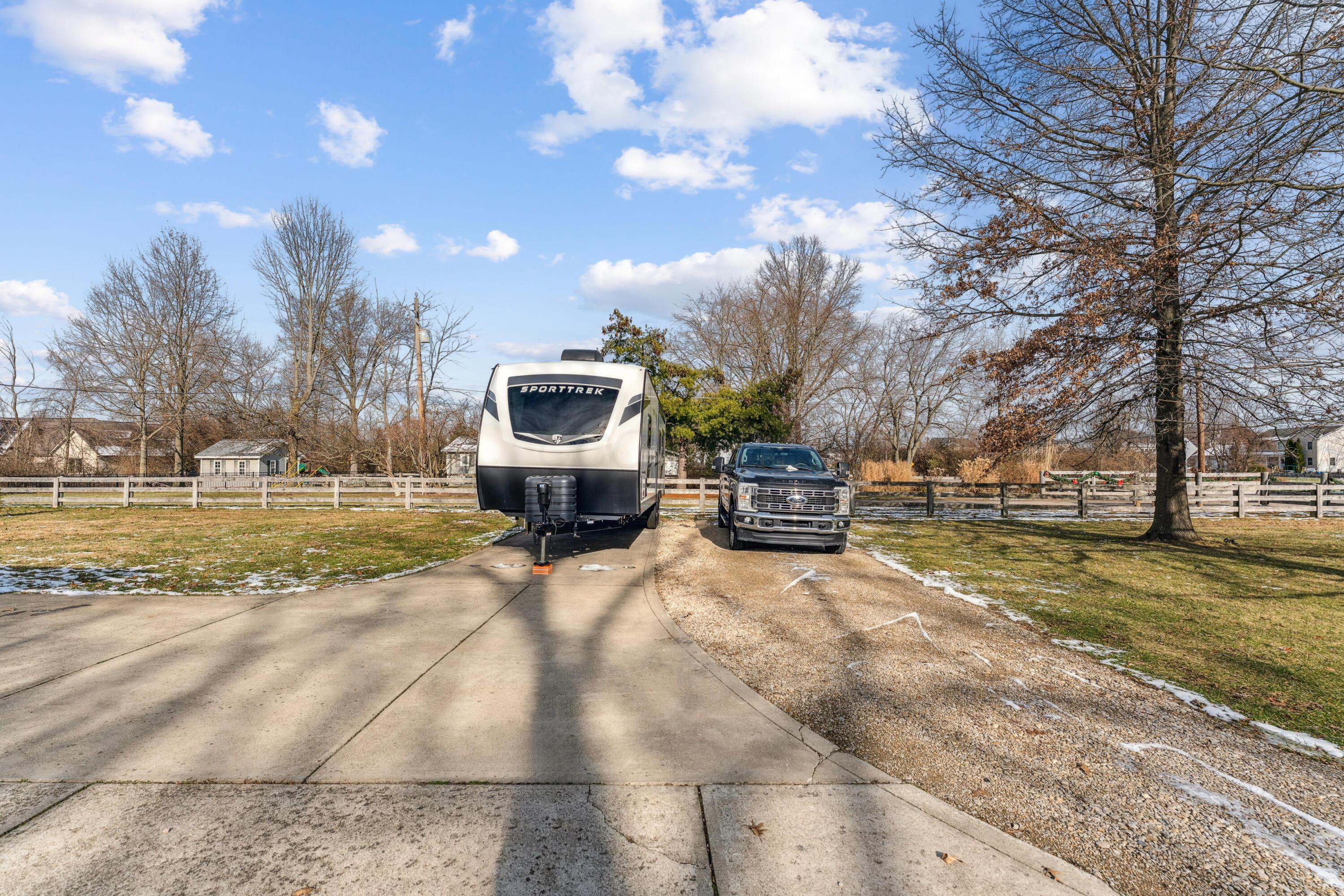 8378 Steitz Road Powell, OH 43065 - Photo 54 of 67 Additional parking