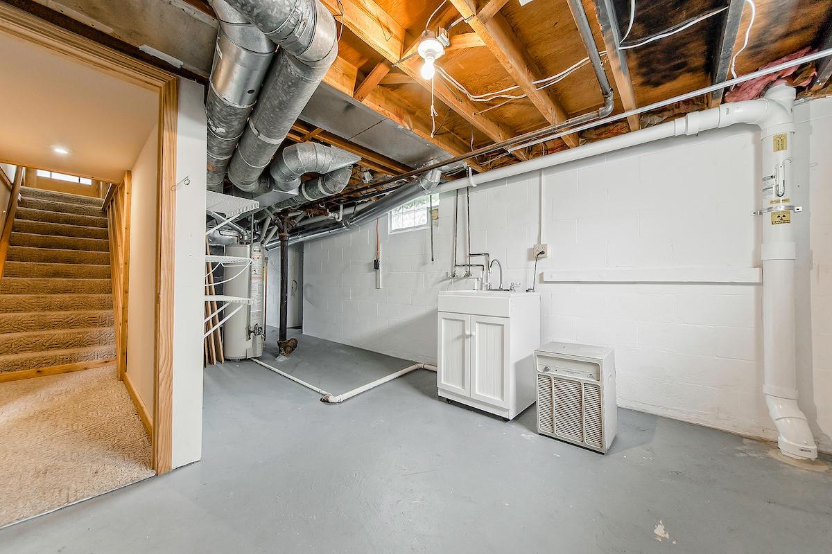 2242 Nottingham Road Columbus, OH 43221 - Photo 26 of 35 Gallery Image 26