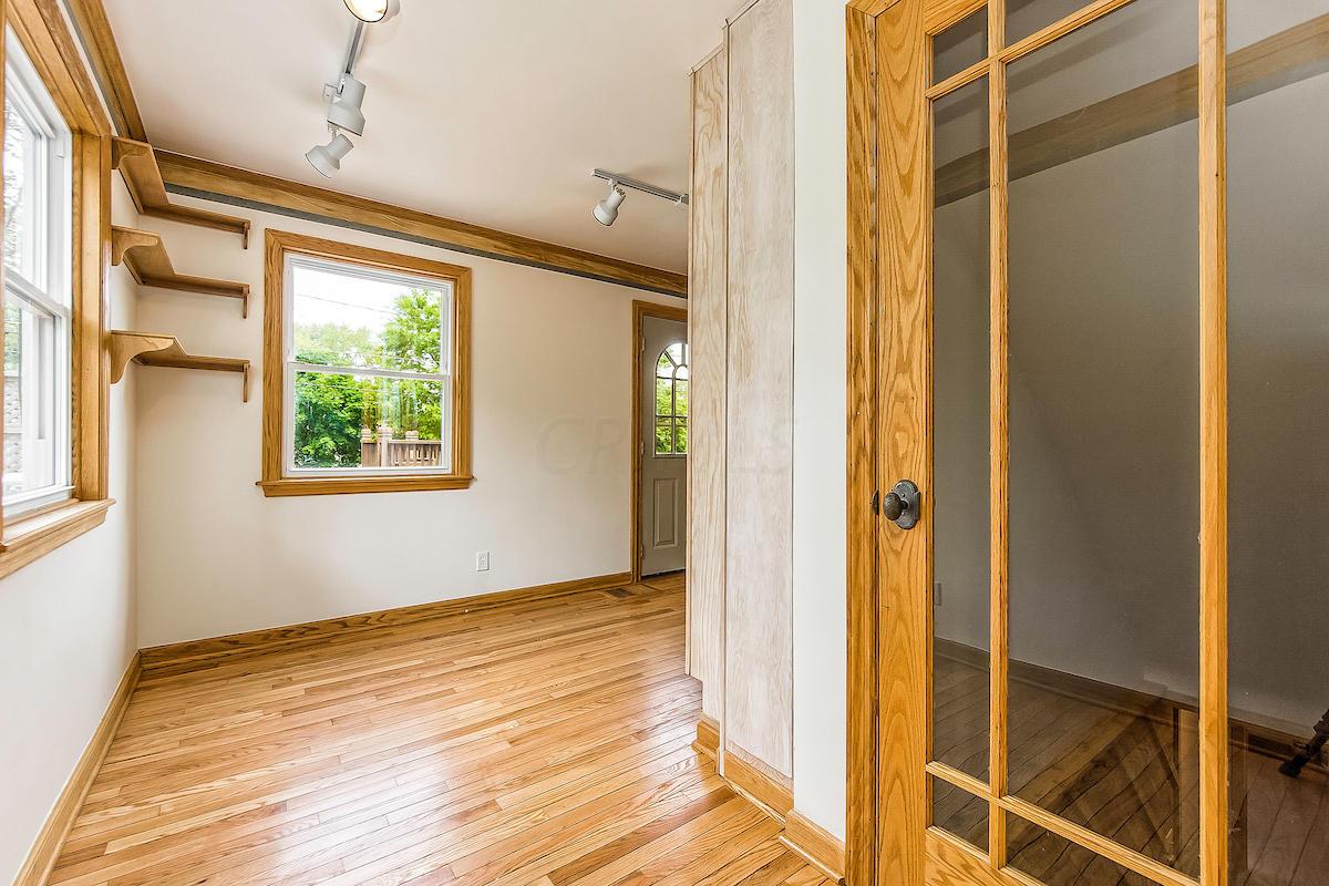 2242 Nottingham Road Columbus, OH 43221 - Photo 7 of 35 Gallery Image 7