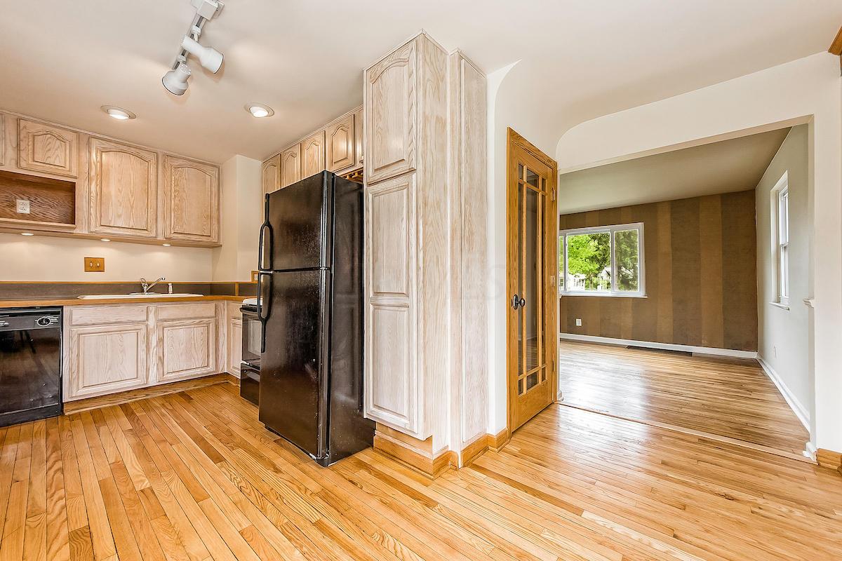 2242 Nottingham Road Columbus, OH 43221 - Photo 8 of 35 Gallery Image 8