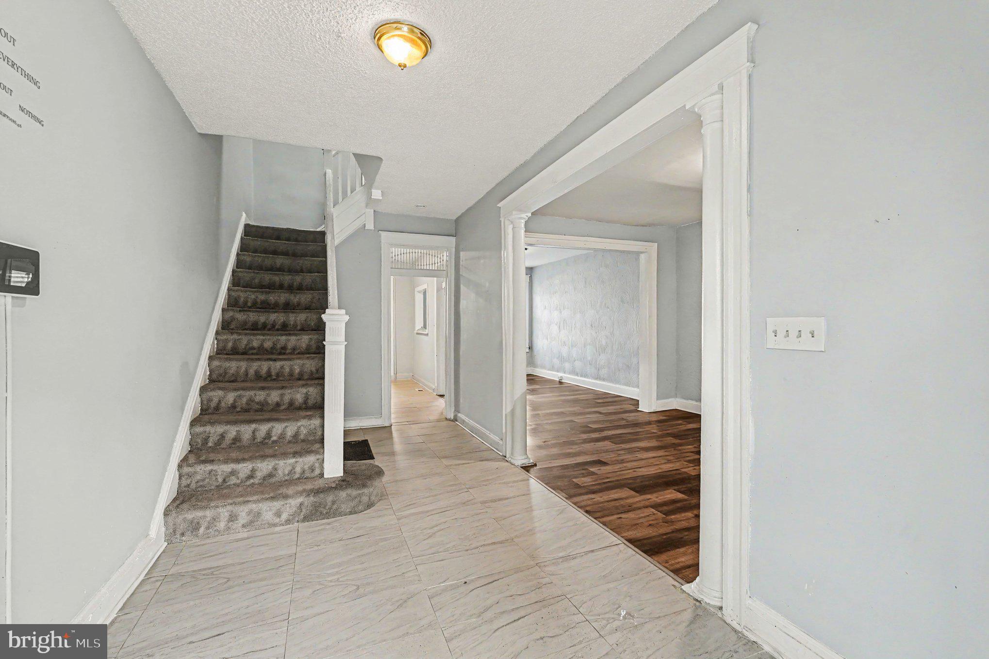 409 Edgewood Street Baltimore, MD 21229 - Photo 5 of 30 Entry foyer