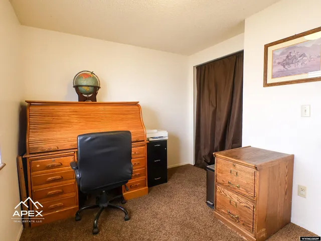 $325,000 | 102 Mohawk Court, Evanston, WY 82930