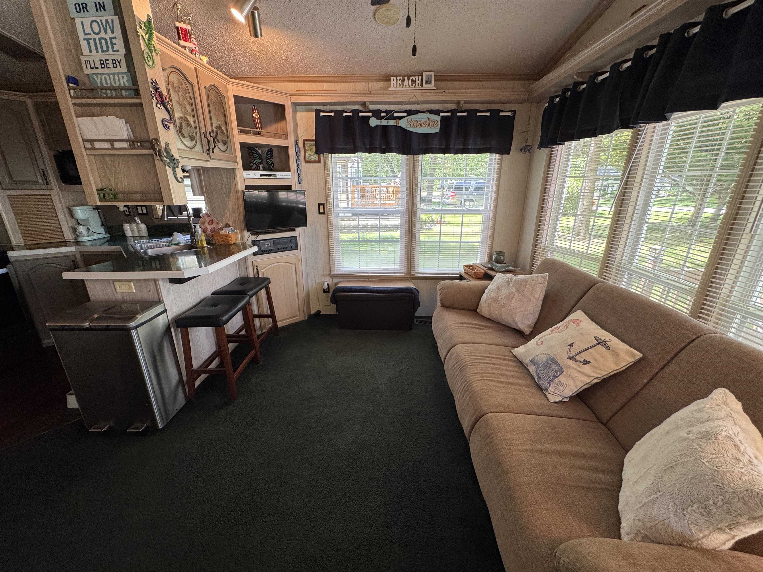 208 Hillside Road Edgerton, WI 53534 - Photo 6 of 45