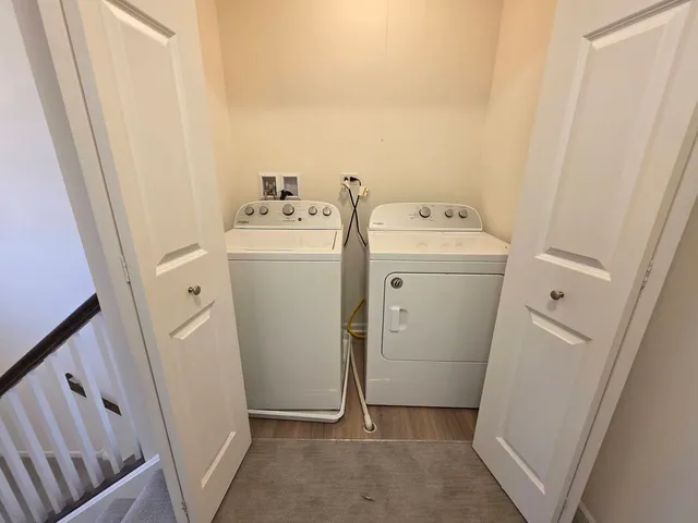 $3,250 | 4449 Monroe Court, Naperville, IL 60564