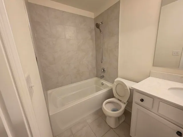 $3,250 | 4449 Monroe Court, Naperville, IL 60564