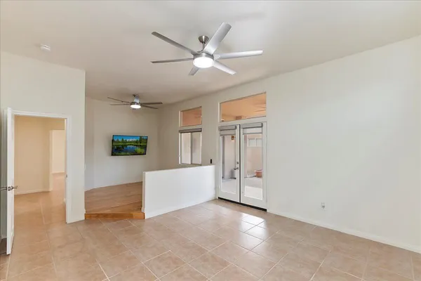 a view of empty room with window