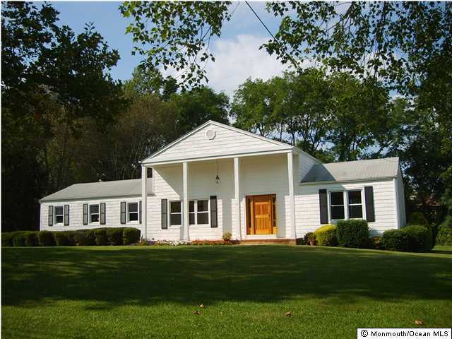 371 Bennington Road Freehold, NJ 07728 - Photo 1 of 3 Primary Photo