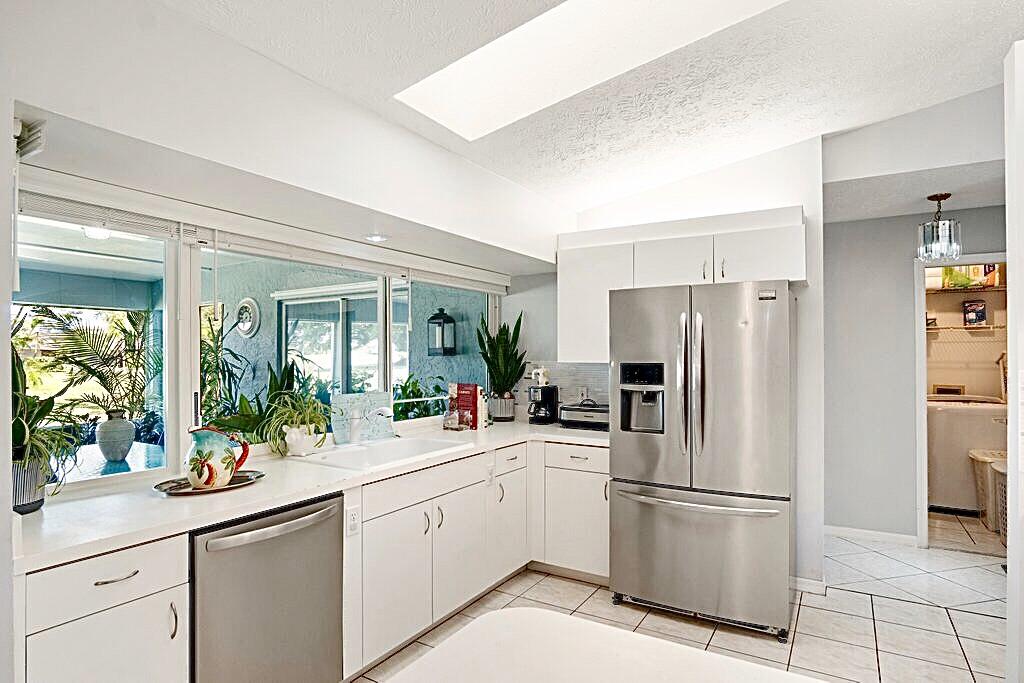 200 Southwest Ridgecrest Drive Port St. Lucie, FL 34953 - Photo 18 of 56 IMG_8468