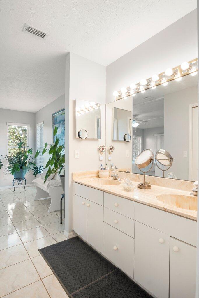 200 Southwest Ridgecrest Drive Port St. Lucie, FL 34953 - Photo 30 of 56 IMG_8487