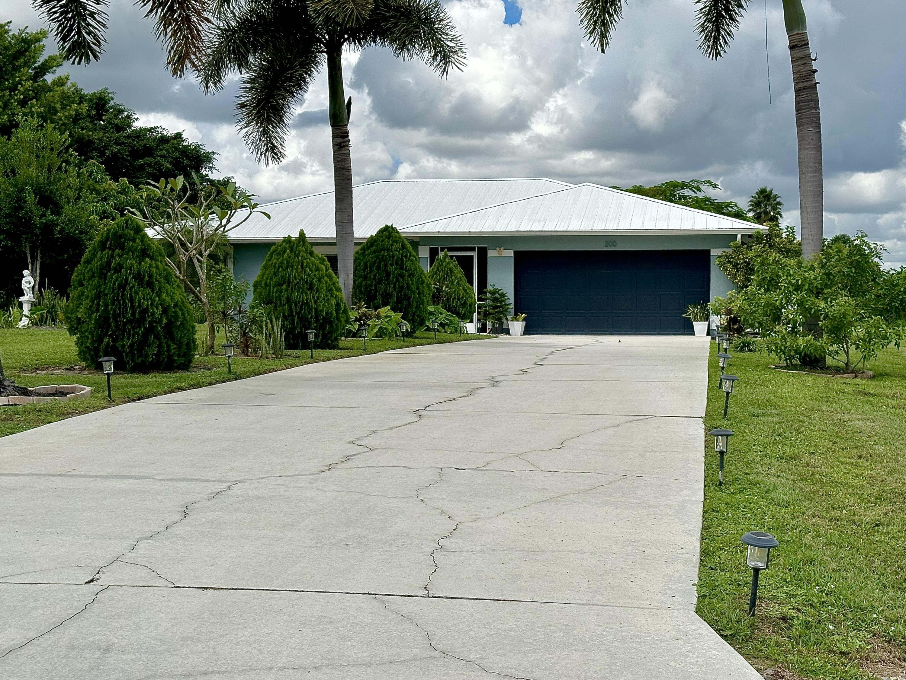 200 Southwest Ridgecrest Drive Port St. Lucie, FL 34953 - Photo 3 of 56 IMG_3992