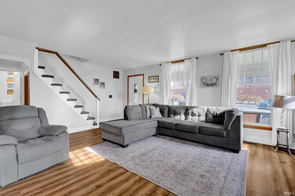 $205,000 | 425 North 9th Street, Mitchell, IN 47446
