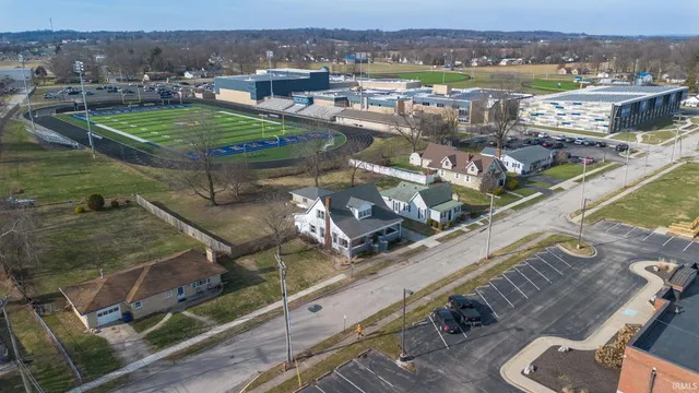 $225,000 | 425 North 9th Street, Mitchell, IN 47446