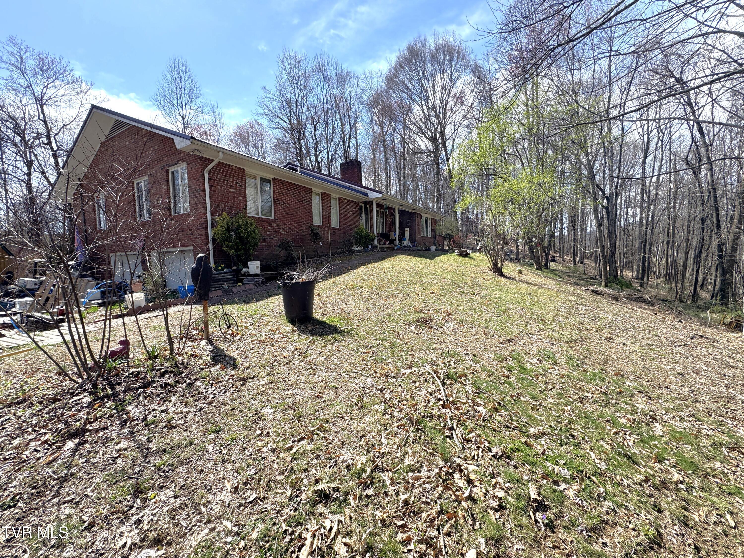 649 Sugar Run Road Jonesville, VA 24263 - Photo 28 of 31 RIGHT FRONT CORNER VIEW