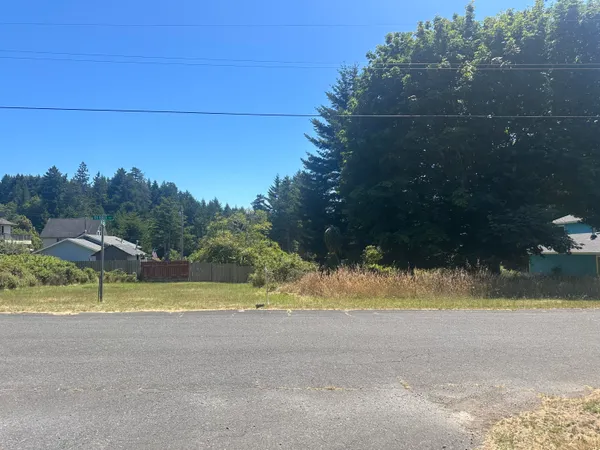 $35,000 | 200 Debbie Lane, Shelter Cove, CA 95589