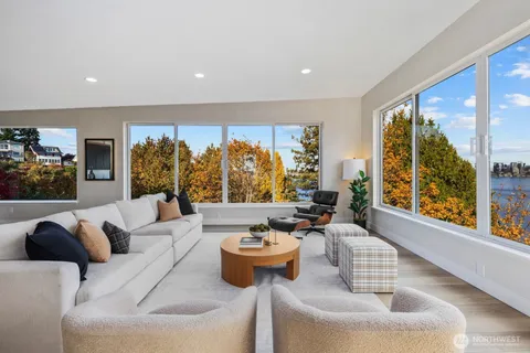 $2,375,000 | 1701 41st Avenue Southwest, Seattle, WA 98116