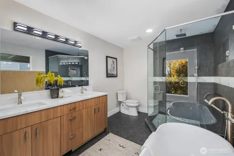 $2,375,000 | 1701 41st Avenue Southwest, Seattle, WA 98116