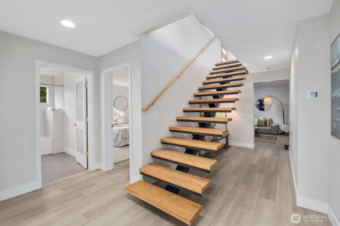 $2,375,000 | 1701 41st Avenue Southwest, Seattle, WA 98116