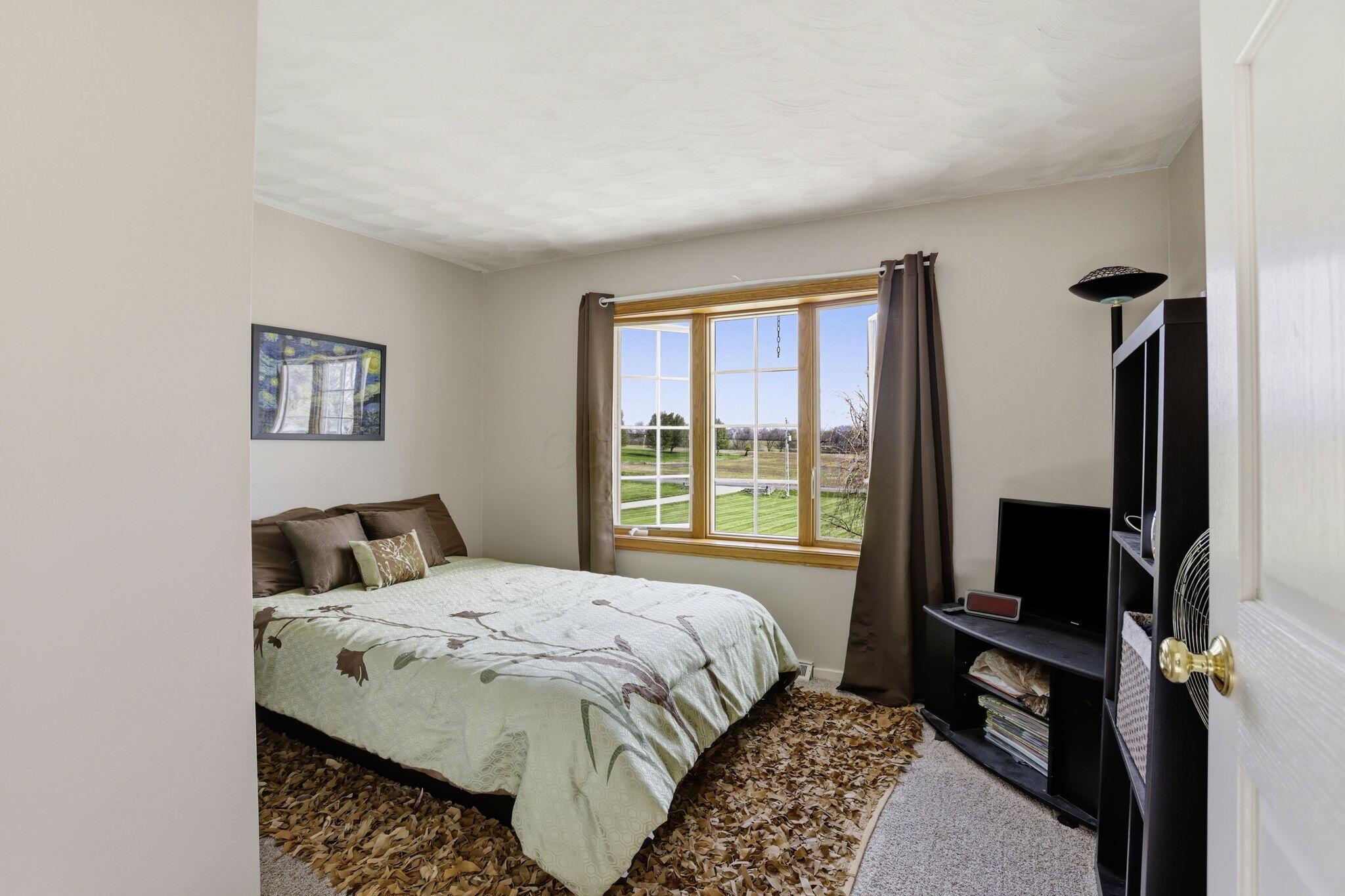 12830 New Delaware Road Mount Vernon, OH 43050 - Photo 40 of 47 Level 2 Bedroom #2