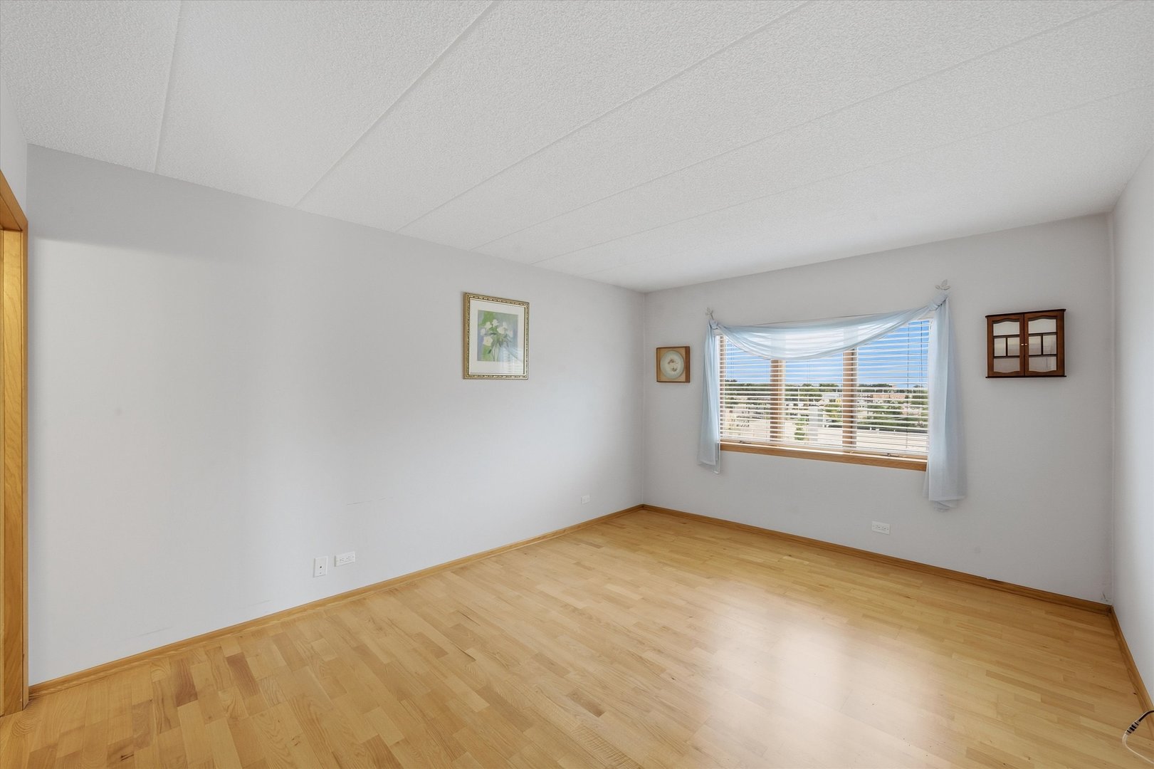 545 South River Road, Unit 505 Des Plaines, IL 60016 - Photo 15 of 35 Gallery Image 15