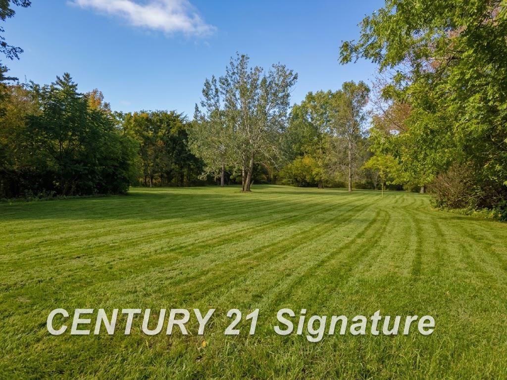 3244 South Center Road Burton, MI 48519 - Photo 3 of 14 Gallery Image 3