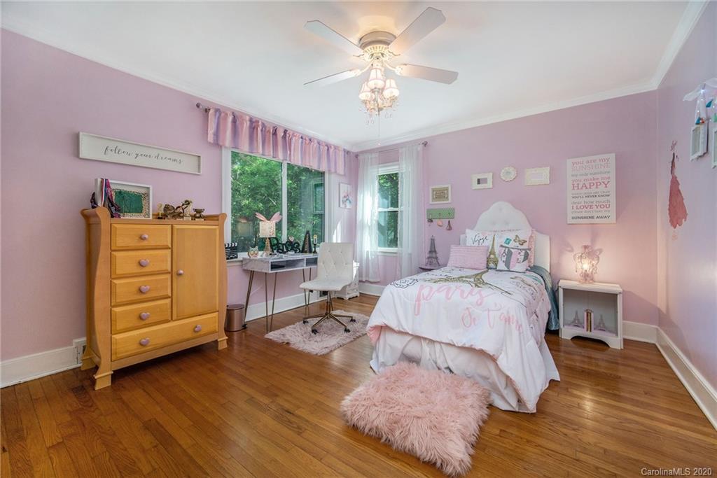 2038 South Wendover Road Charlotte, NC 28211 - Photo 11 of 26 Gallery Image 11