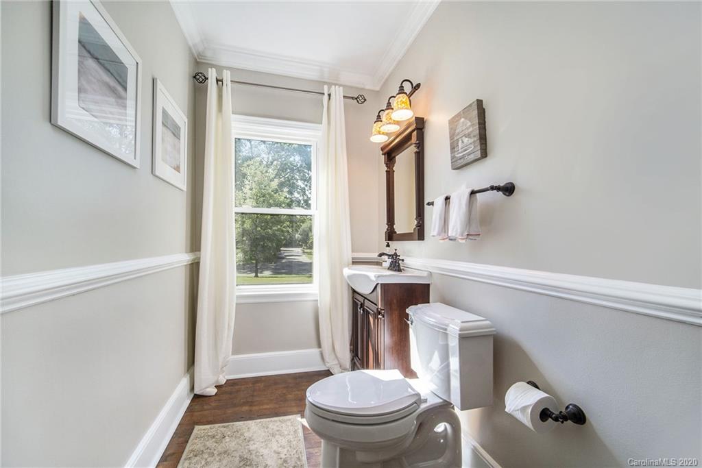 2038 South Wendover Road Charlotte, NC 28211 - Photo 3 of 26 Gallery Image 3