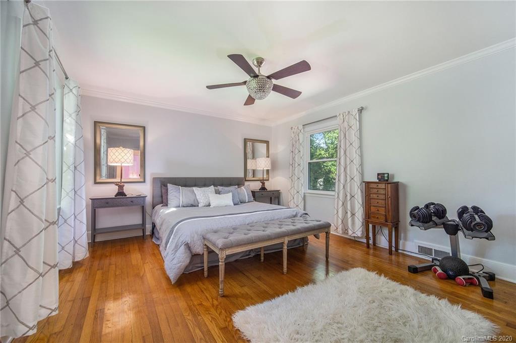 2038 South Wendover Road Charlotte, NC 28211 - Photo 9 of 26 Gallery Image 9