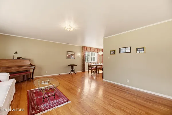 $525,000 | 5909 Weems Road, Knoxville, TN 37918