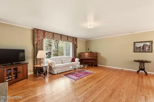 $525,000 | 5909 Weems Road, Knoxville, TN 37918