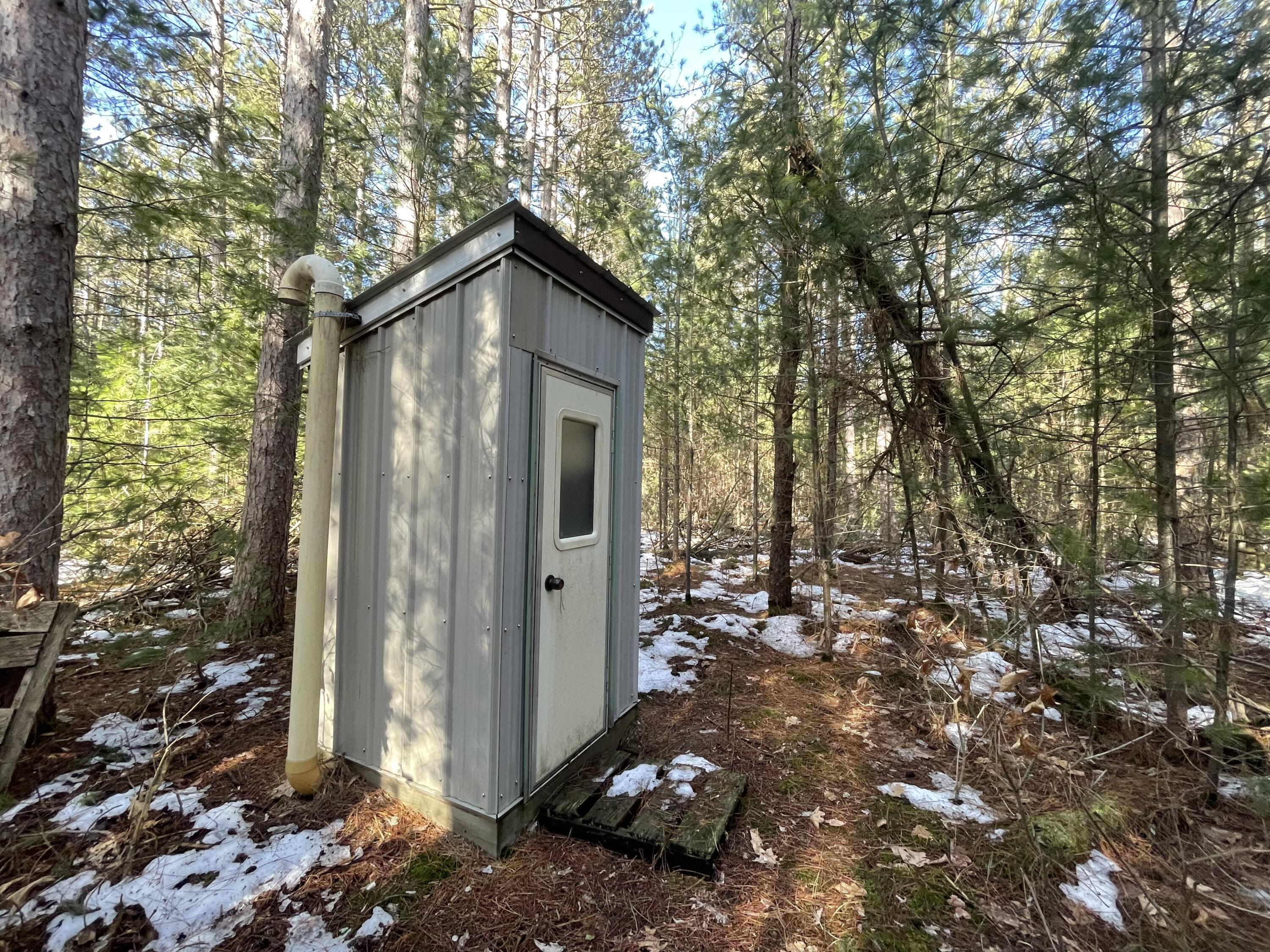 2568 South Pine Avenue White Cloud, MI 49349 - Photo 12 of 19 14