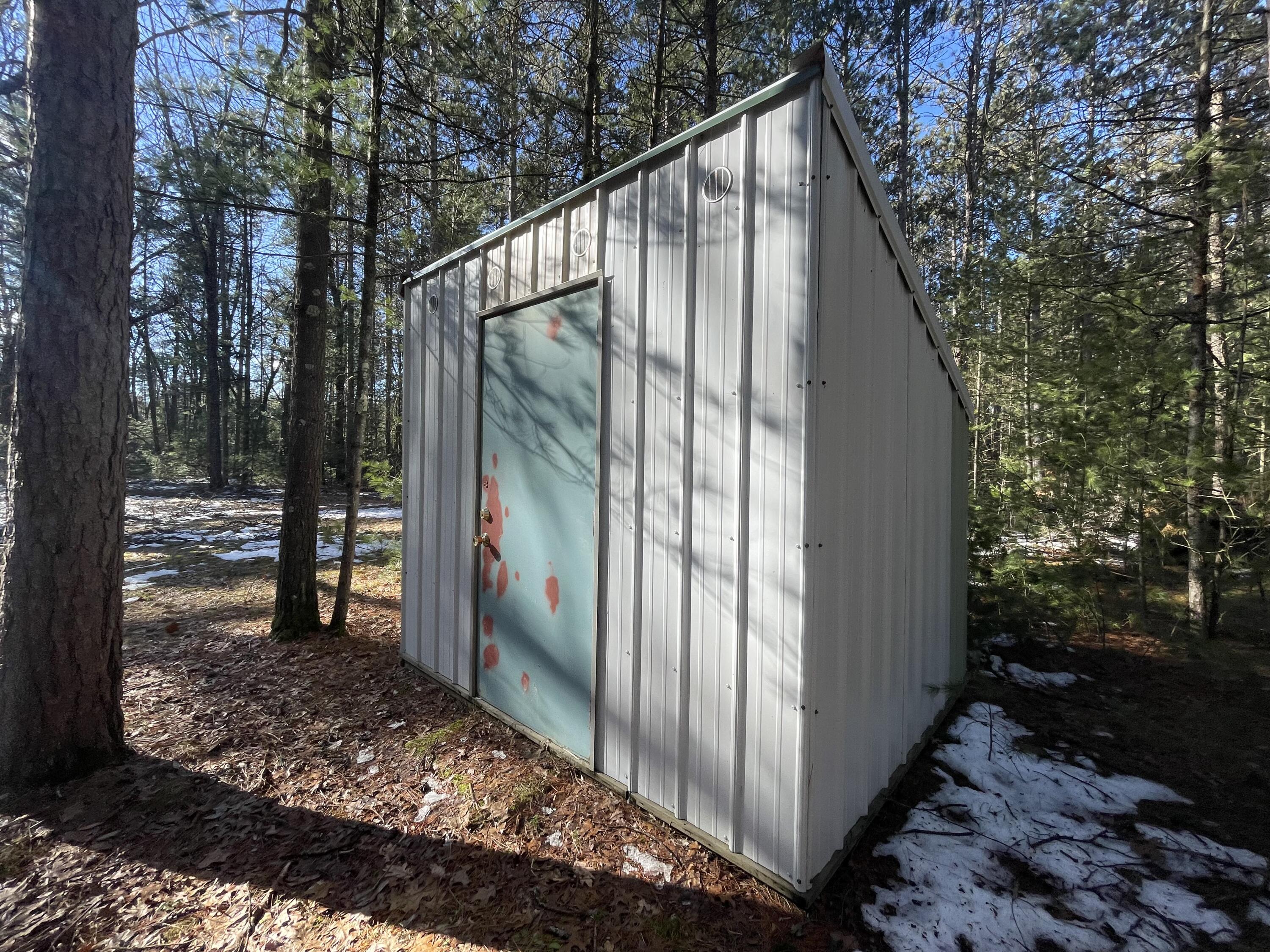 2568 South Pine Avenue White Cloud, MI 49349 - Photo 8 of 19 10