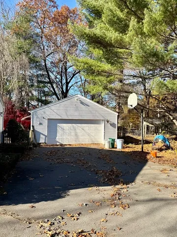 $300,000 | 31 Pineywood Road, Southwick, MA 01077
