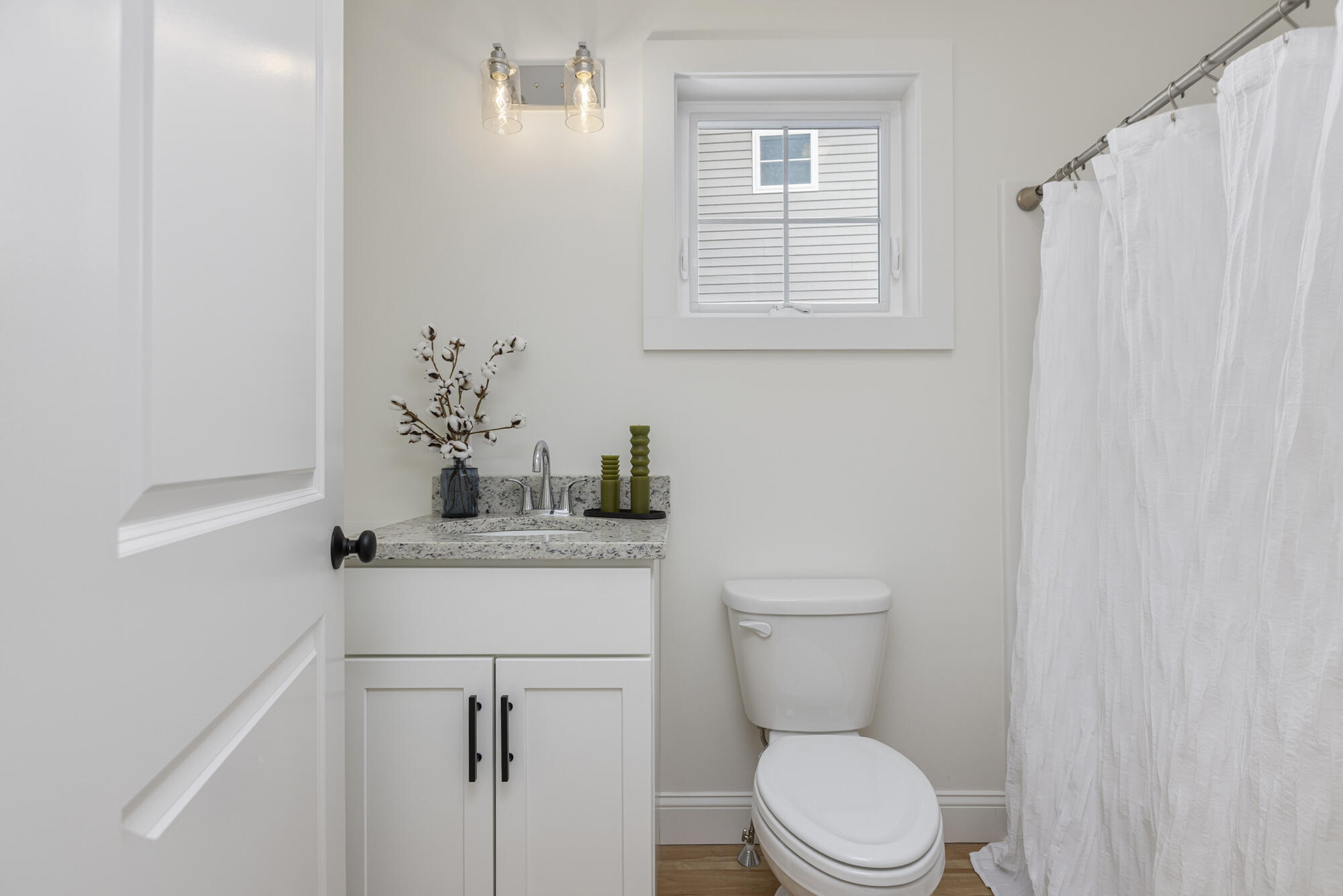 17 Feldspar Lane, Unit 9 Cumberland Center, ME 04021 - Photo 18 of 32 17 Feldspar_W5_25