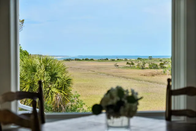 $3,850,000 | 8 Seagrass Lane, Isle of Palms, SC 29451